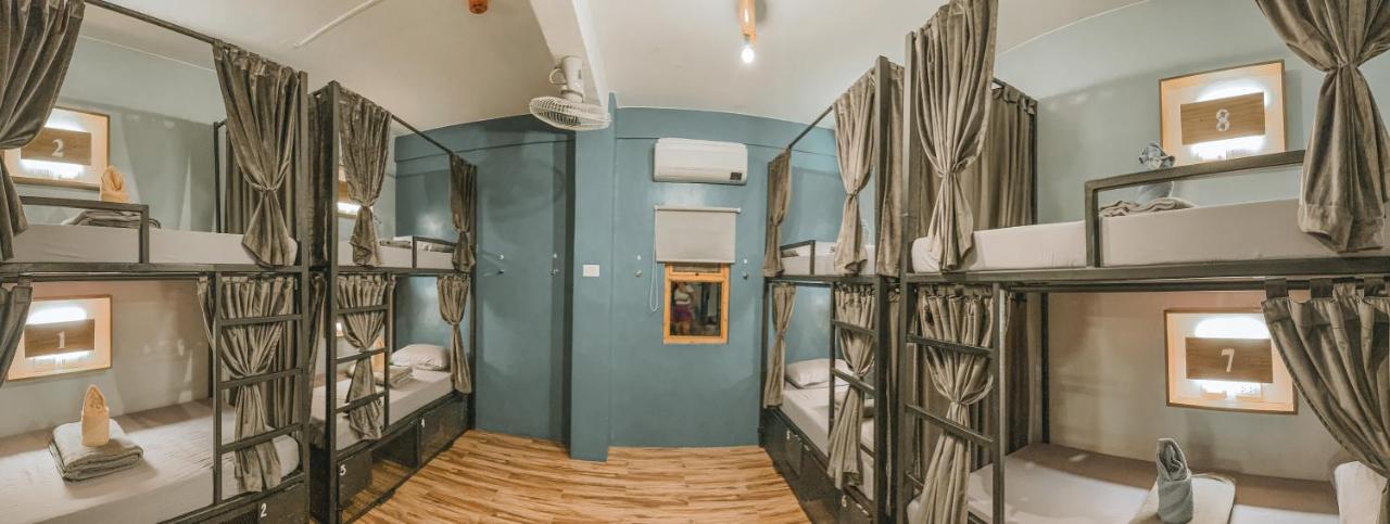 Outpost Hostel - Coron Εξωτερικό φωτογραφία
