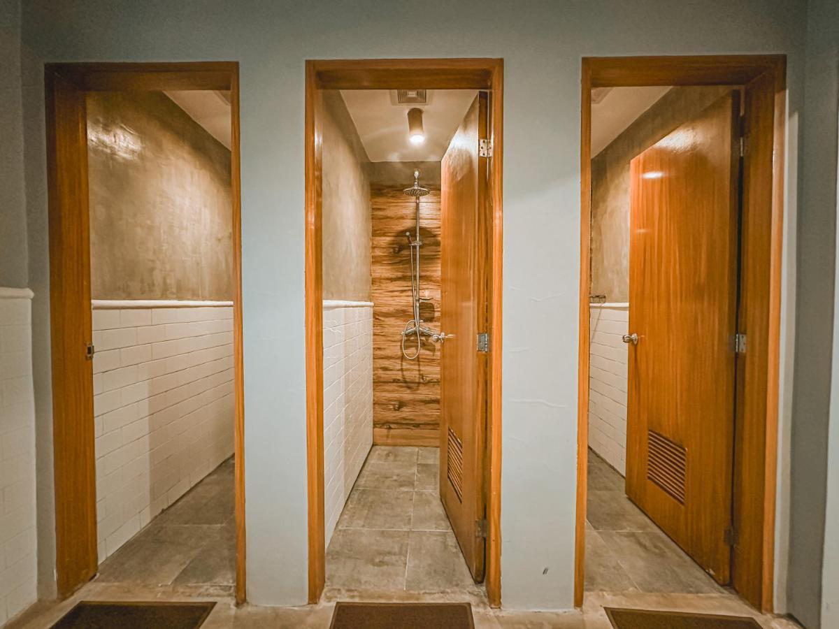 Outpost Hostel - Coron Εξωτερικό φωτογραφία